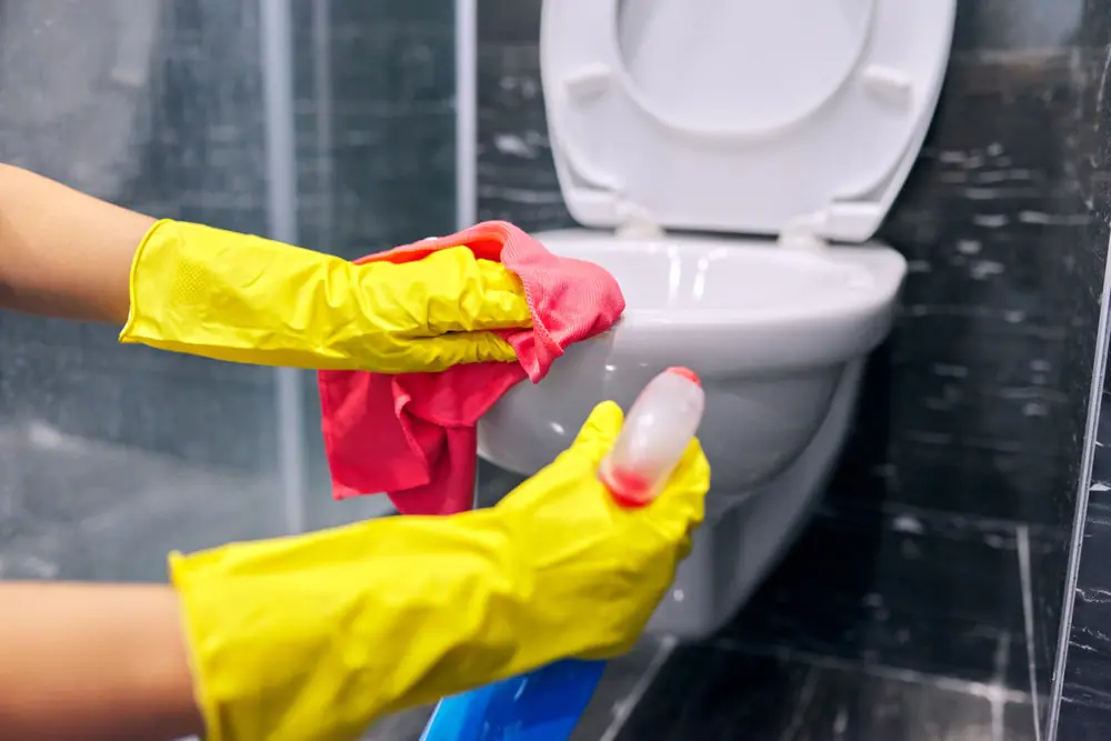 4 Tips for Disinfecting Your Bathroom and Toilet