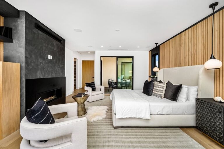 How long does it take a cleaner to clean a 3-bedroom house